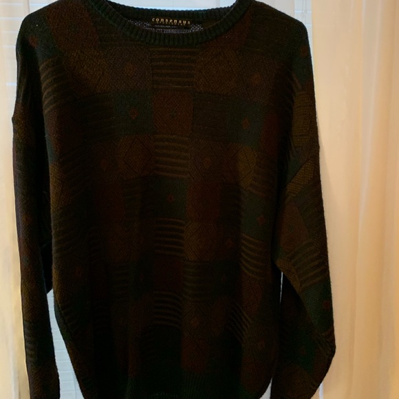 Retro Oversized Sweater - Picture 4 of 5